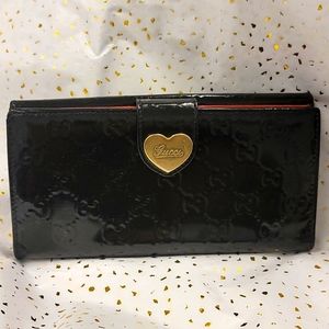 Authentic vintage Gucci wallet